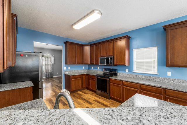 173 Mannaseh Drive E, Granville, OH 43023