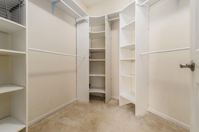 173 Mannaseh Drive E, Granville, OH 43023