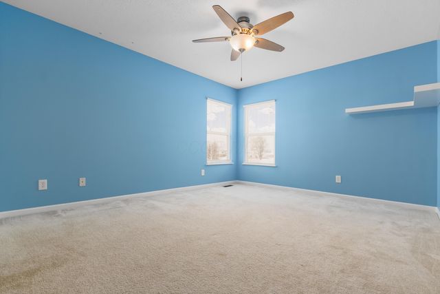 173 Mannaseh Drive E, Granville, OH 43023