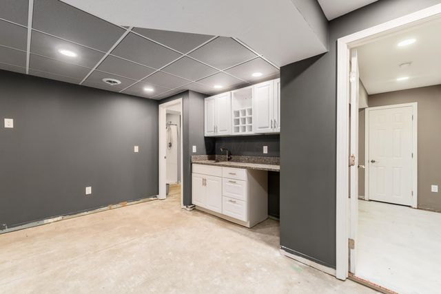 173 Mannaseh Drive E, Granville, OH 43023