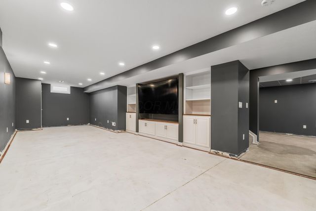 173 Mannaseh Drive E, Granville, OH 43023