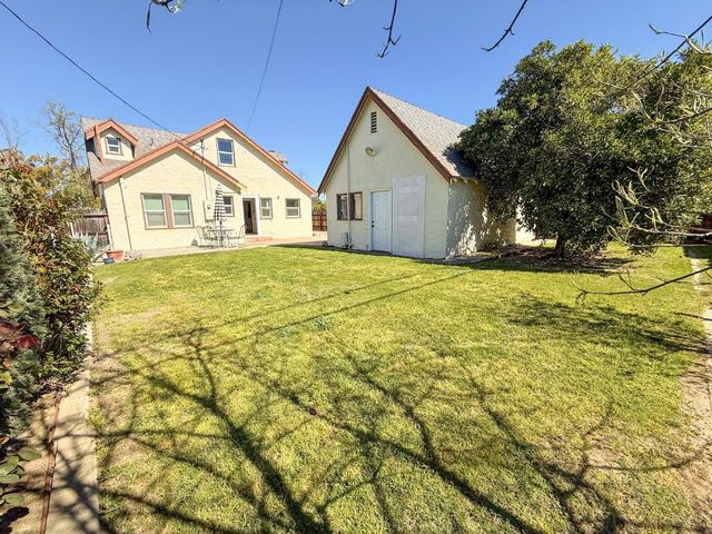 624 E Vassar Avenue, Fresno, CA 93704