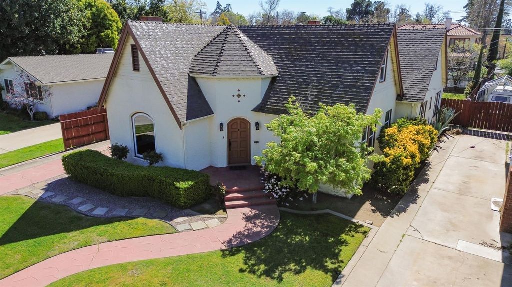 Image 25 of property listing at 624 E Vassar Avenue, Fresno, CA 93704