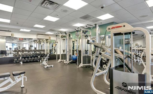 100 Old Palisade Road 1813, Fort Lee, NJ 07024