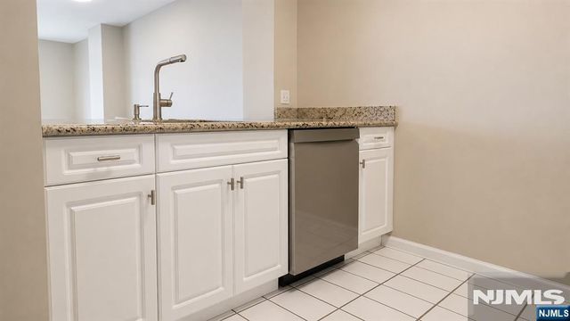 100 Old Palisade Road 1813, Fort Lee, NJ 07024