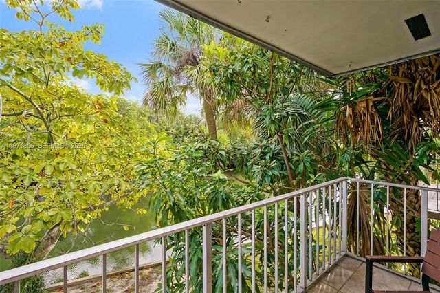 1777 Venice Ln 235, North Miami, FL 33181