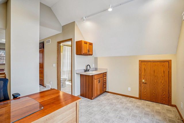 N3431 Tipperary Road, Poynette, WI 53955