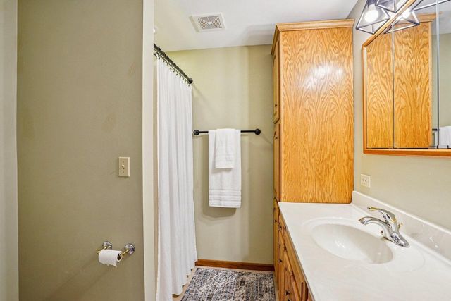 N3431 Tipperary Road, Poynette, WI 53955