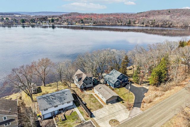 N3431 Tipperary Road, Poynette, WI 53955