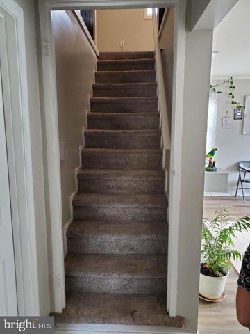 232 CABBEL DR, Manassas Park, VA 20111