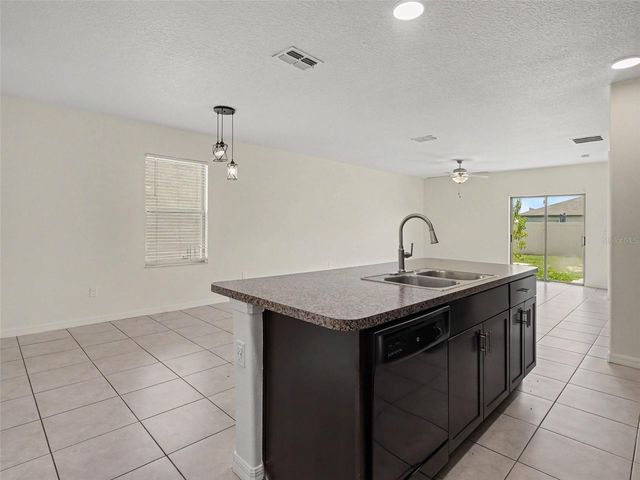 15470 BROAD BRUSH DRIVE, Sun City Center, FL 33573