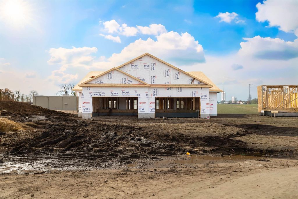 1216 Rock Ridge Circle, Waverly, IA 50677