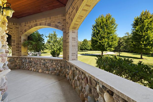 15309 Kishwaukee Valley Road, Woodstock, IL 60098