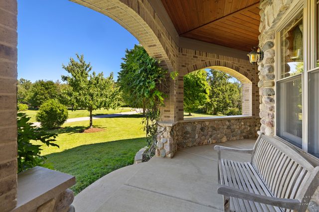 15309 Kishwaukee Valley Road, Woodstock, IL 60098