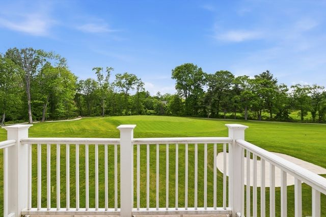 16 Cape Club Dr, Sharon, MA 02067