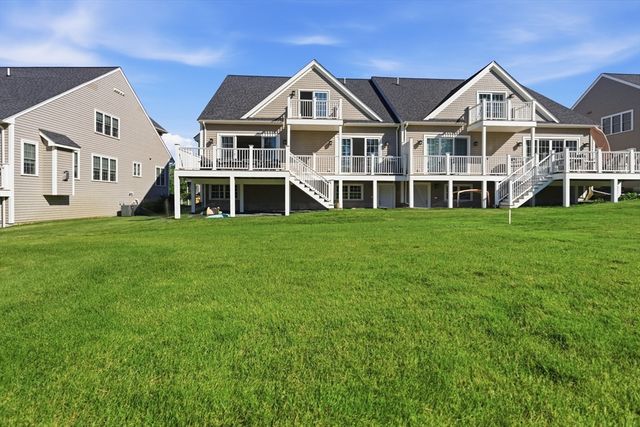 16 Cape Club Dr, Sharon, MA 02067