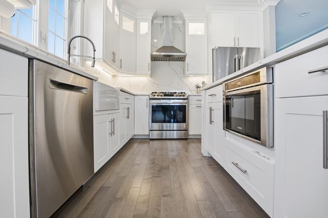 16 Cape Club Dr, Sharon, MA 02067