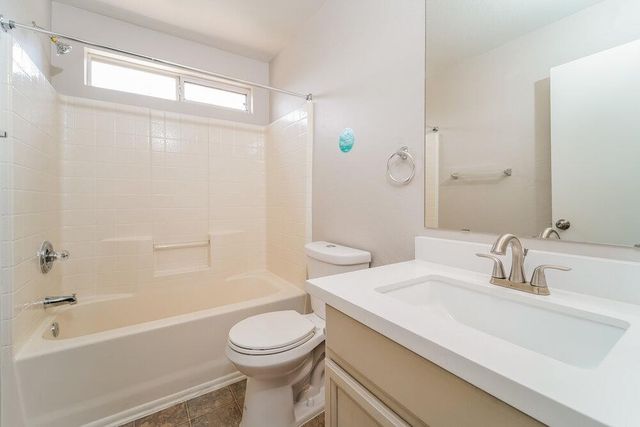 2838 S Benton Circle, Mesa, AZ 85212