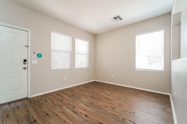 2838 S Benton Circle, Mesa, AZ 85212