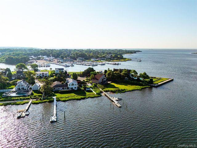 144 Crystal Beach Boulevard, Moriches, NY 11955