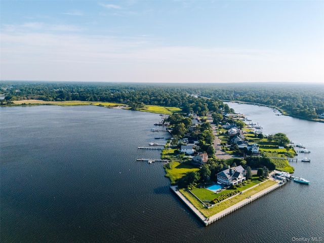 144 Crystal Beach Boulevard, Moriches, NY 11955