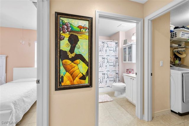 904 SE 13th ST 201, Cape Coral, FL 33990