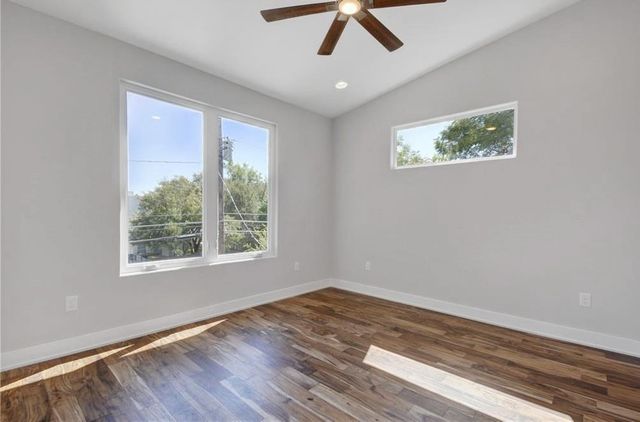 1208 Kinney Ave, Austin, TX 78704