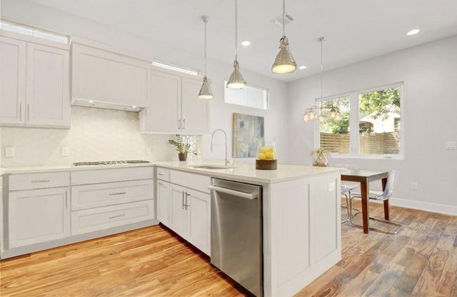 1208 Kinney Ave, Austin, TX 78704