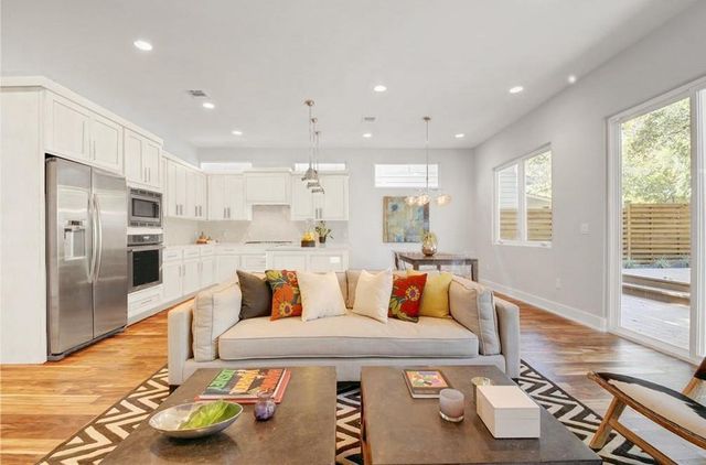 1208 Kinney Ave, Austin, TX 78704