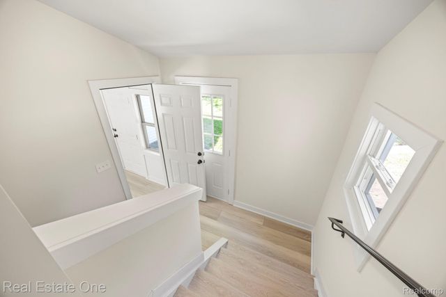 3200 Hessel Avenue, Rochester Hills, MI 48307