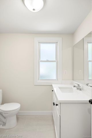 3200 Hessel Avenue, Rochester Hills, MI 48307