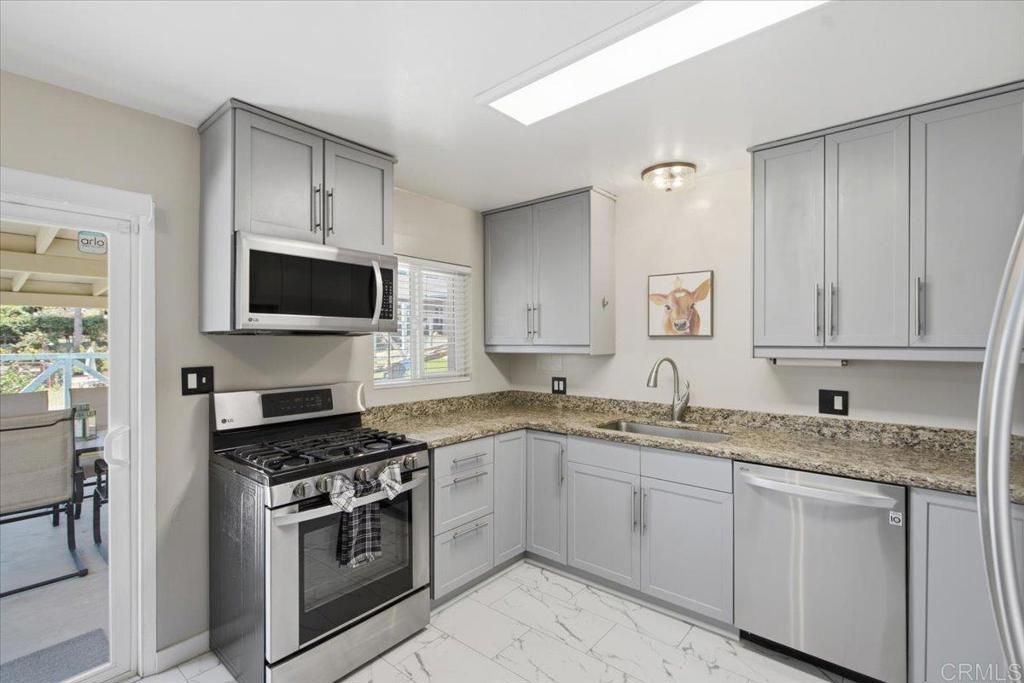 Image 7 of property listing at 220 Sage Road, El Cajon, CA 92021