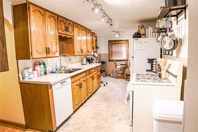 2908 6th Street, Eau Claire, WI 54703