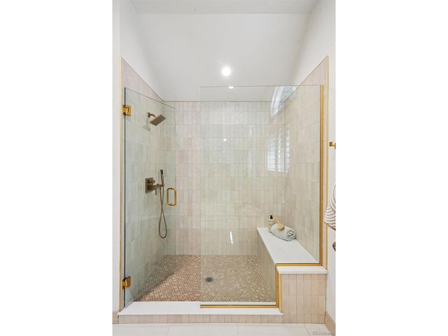 4530 S Verbena St 325, Denver, CO 80237