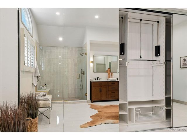 4530 S Verbena St 325, Denver, CO 80237