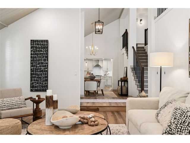 4530 S Verbena St 325, Denver, CO 80237