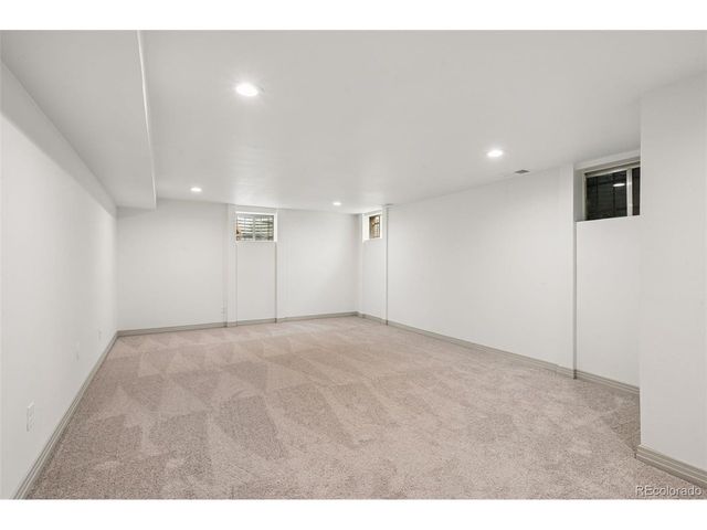 4530 S Verbena St 325, Denver, CO 80237