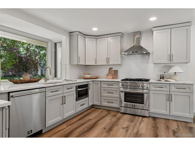 4530 S Verbena St 325, Denver, CO 80237