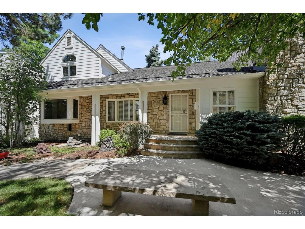 4530 S Verbena St 325, Denver, CO 80237