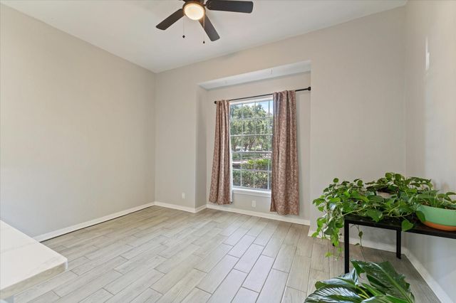 48 Bayou Pointe Drive, Houston, TX 77063