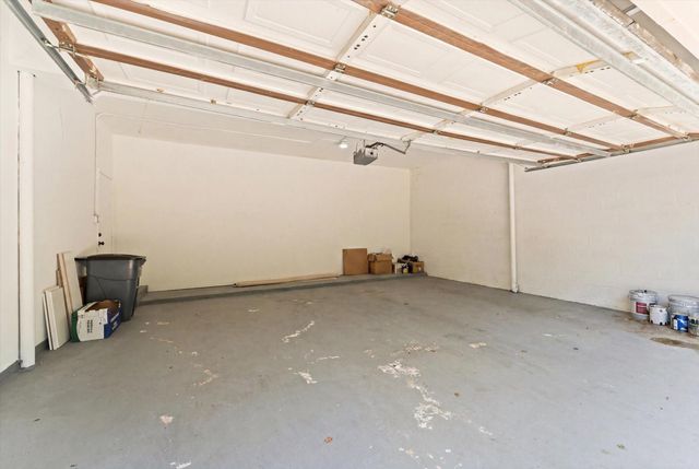 48 Bayou Pointe Drive, Houston, TX 77063
