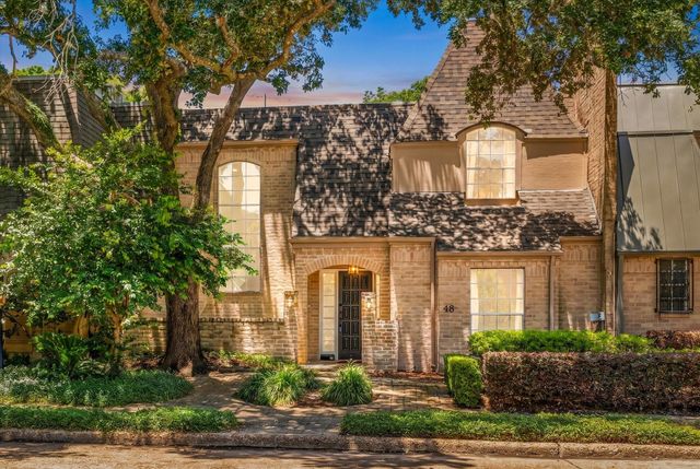 48 Bayou Pointe Drive, Houston, TX 77063