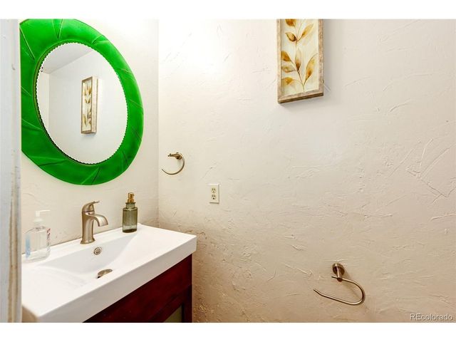 2285 S Jasper Way A, Aurora, CO 80013