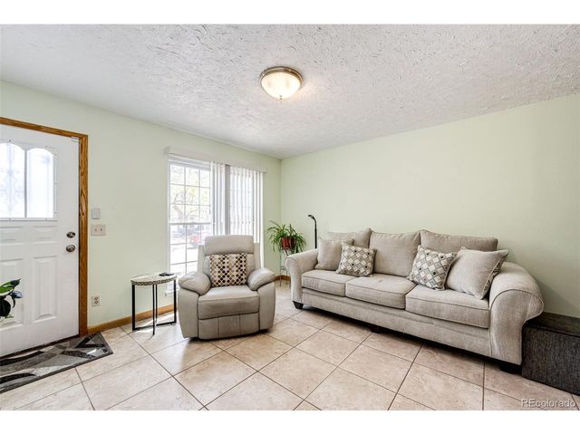 2285 S Jasper Way A, Aurora, CO 80013