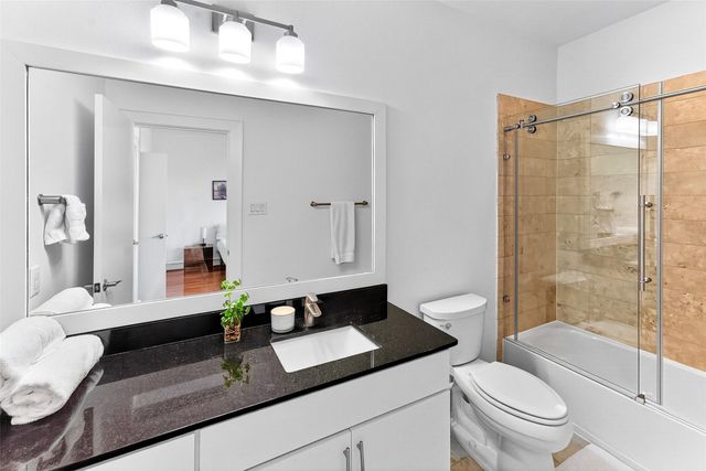 5227 Nett Street, Houston, TX 77007