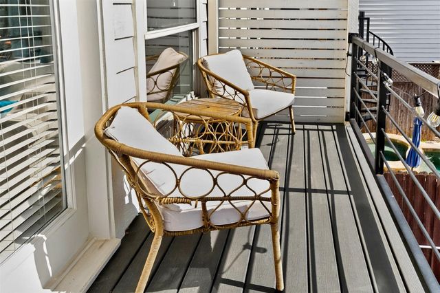 5227 Nett Street, Houston, TX 77007