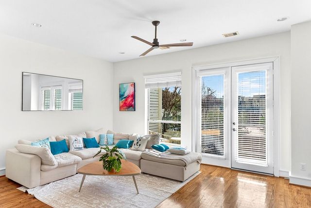 5227 Nett Street, Houston, TX 77007