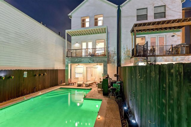 5227 Nett Street, Houston, TX 77007