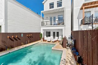 5227 Nett Street, Houston, TX 77007