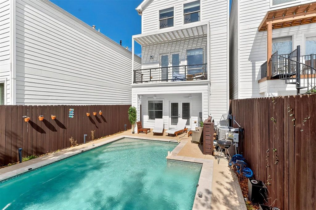 5227 Nett Street, Houston, TX 77007